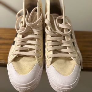Adidas high top nizza platforms size 9